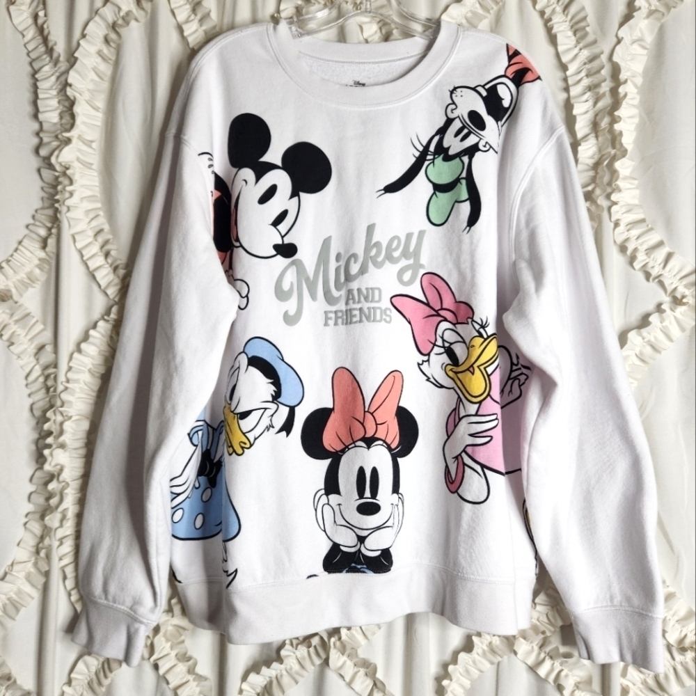 Disney Mickey and Friends White Graphic Sweatshirt Size 3X